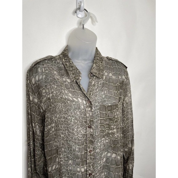 Equipment Femme Silk Snake Print Shirt Blouse Button Front Medium Brown Gray - Picture 10 of 11